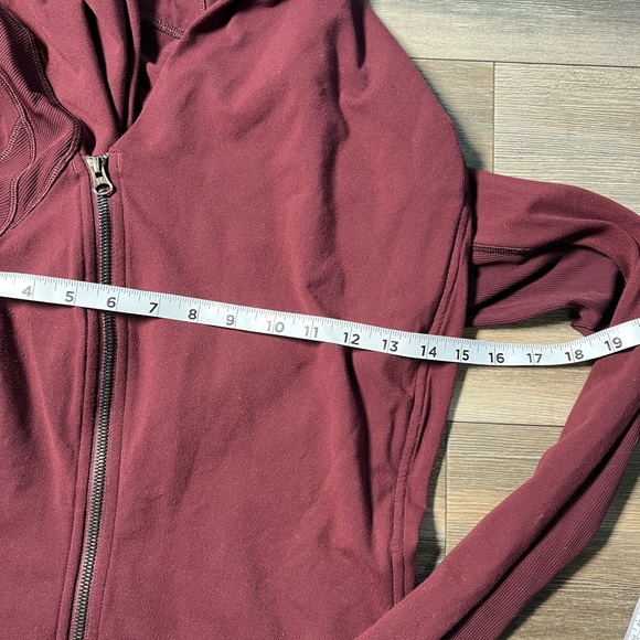 Lululemon Women Cute Sweater jacket- 8 - Picture 5 of 9